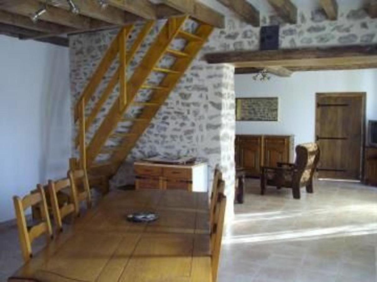 Gite De Charme Renove Avec Cheminee, Terrasse Et Proche Randonnees - Capacite 13 Pers. - Fr-1-410-179 Saint-Léonard-des-Bois 外观 照片
