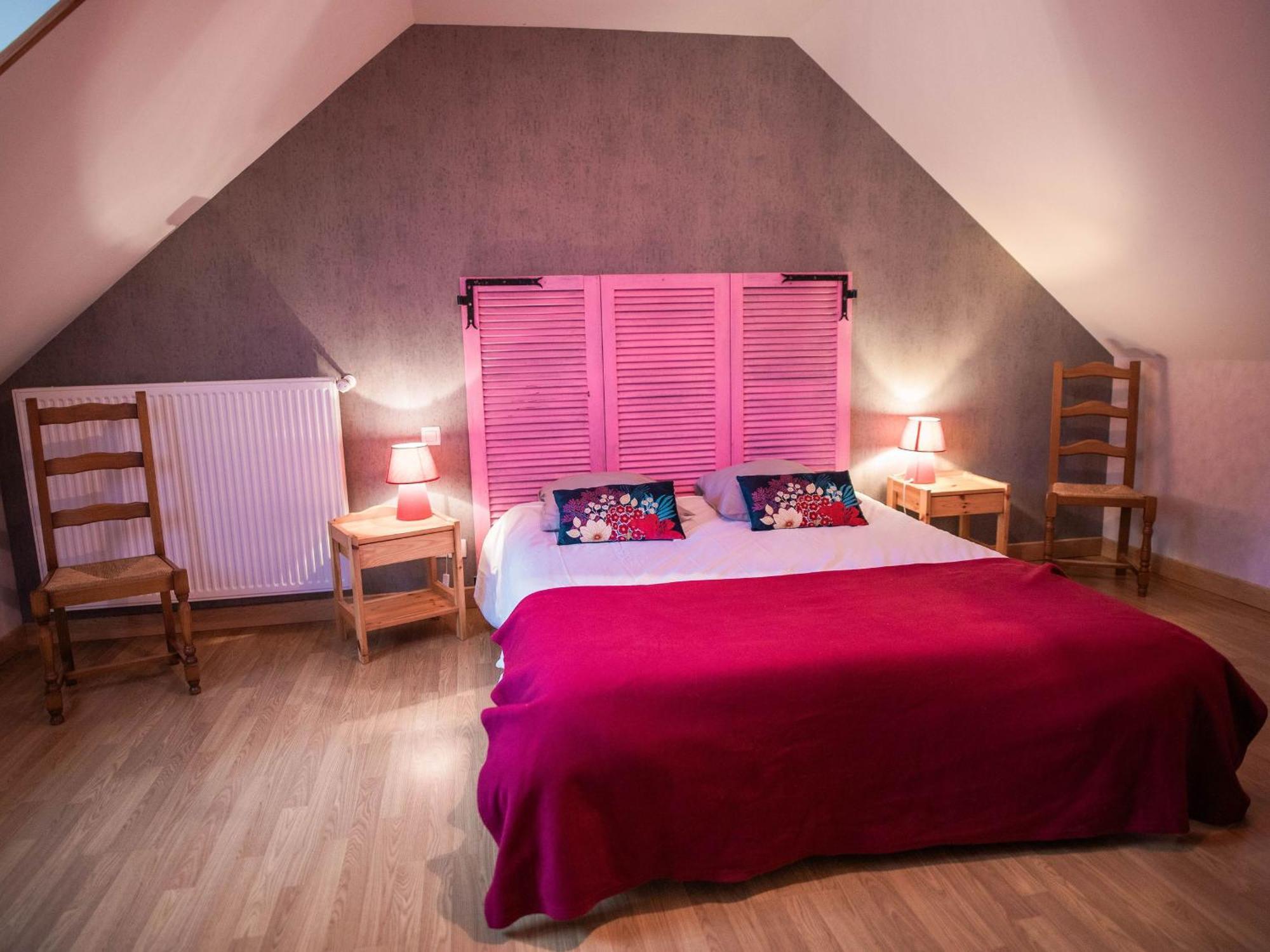 Gite De Charme Renove Avec Cheminee, Terrasse Et Proche Randonnees - Capacite 13 Pers. - Fr-1-410-179 Saint-Léonard-des-Bois 外观 照片